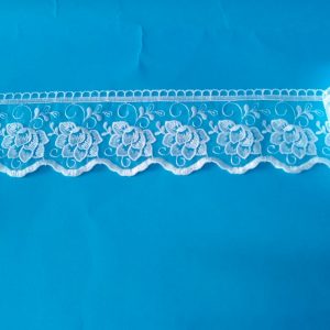PIZZO IN ORGANZA RICAMATO COL. BIANCO CM.8 ART.46 BN