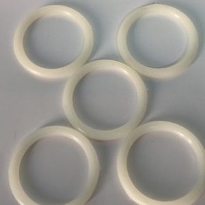 ANELLO PER TENDE IN PLASTICA MM.47X60